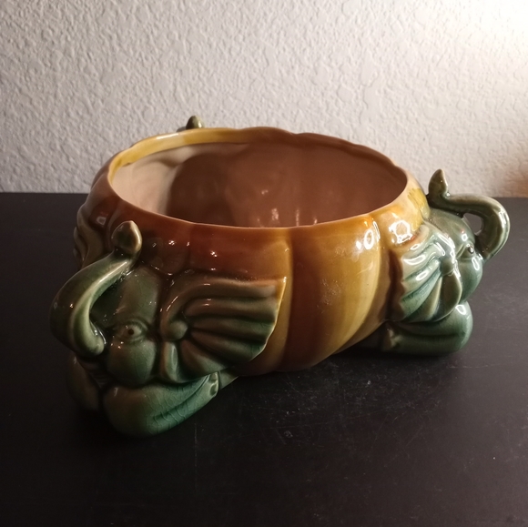 VTG Majolica Green Glazed Baby Elephant 3"x7" Planter. - Picture 7 of 7